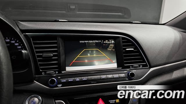 Hyundai Avante AD 1.6 GDI Value Plus, 2018 15