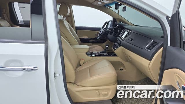 Kia The / новый New Carnival Special, 2019 11