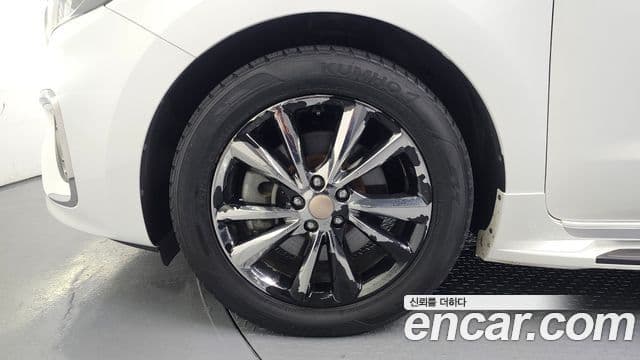 Kia The / новый New Carnival Prestige, 2019 все фото