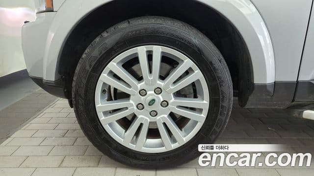 Land Rover Discovery 4 3.0 SDV6 SE, 2012 все фото
