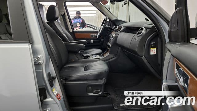 Land Rover Discovery 4 3.0 SDV6 SE, 2012 12