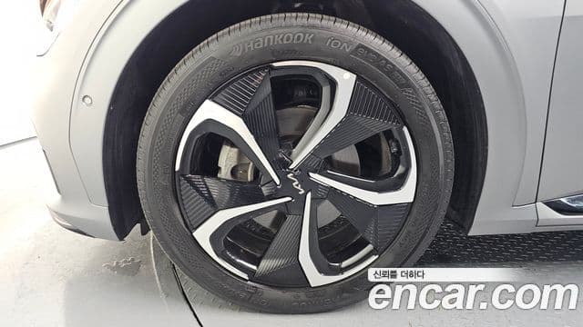 Kia EV6 GT Line, 2023 все фото