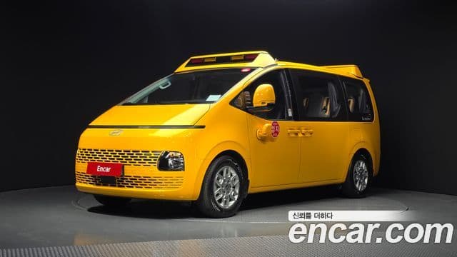 Hyundai Staria 15인승, 2025 1