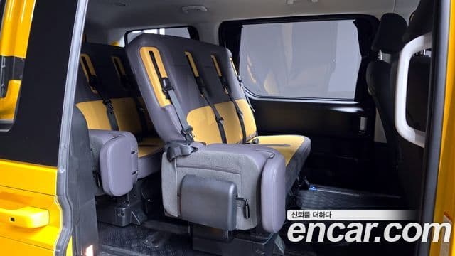 Hyundai Staria 15인승, 2025 12