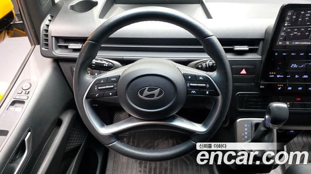 Hyundai Staria 15인승, 2025 13