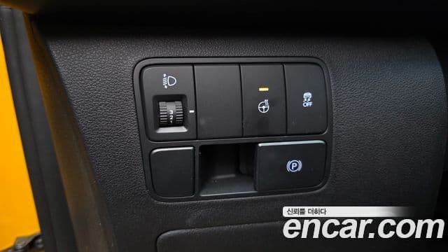 Hyundai Staria 15인승, 2025 17