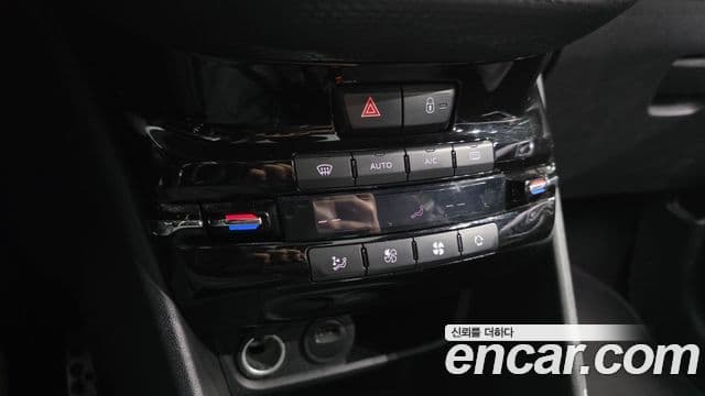 Peugeot 2008 1.6 e-HDi Felline L, 2015 16