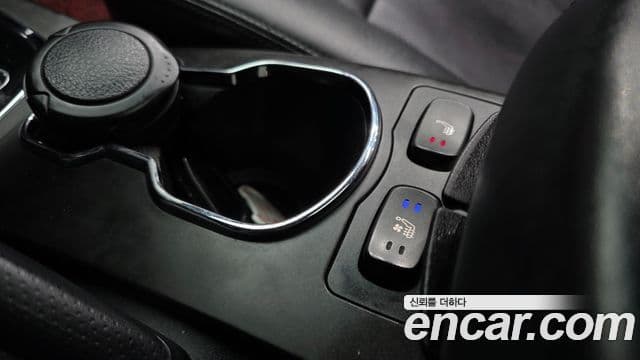 KG모빌리티(SsangYong) New Korando C топовая версия, 2015 18