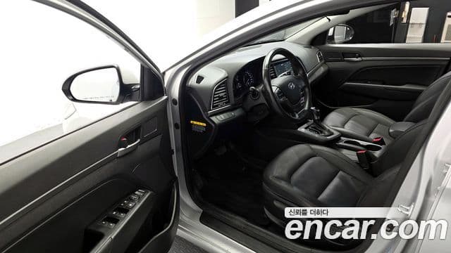 Hyundai Avante AD 1.6 GDI Smart, 2018 10