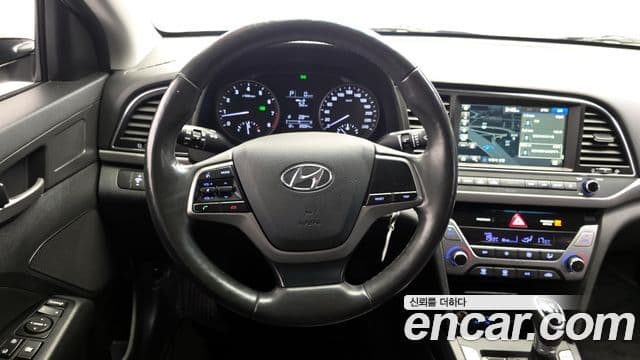Hyundai Avante AD 1.6 GDI Smart, 2018 13