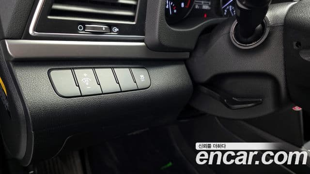 Hyundai Avante AD 1.6 GDI Smart, 2018 18