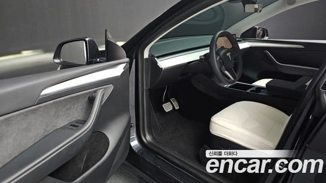 Tesla модель Y, 2024 11