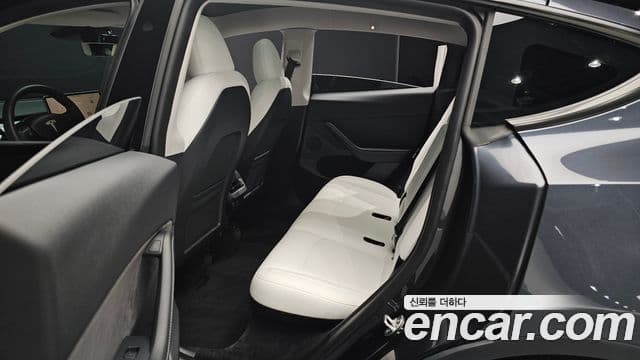 Tesla модель Y, 2024 12