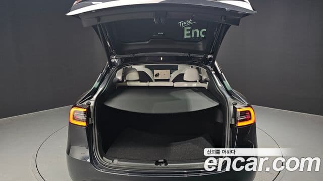 Tesla модель Y, 2024 20