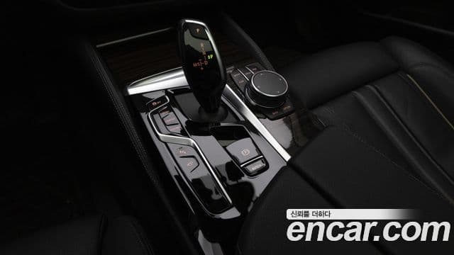 BMW 5시리즈 (G30) Luxury, 2023 9