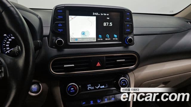 Hyundai Kona Modern tech, 2018 16