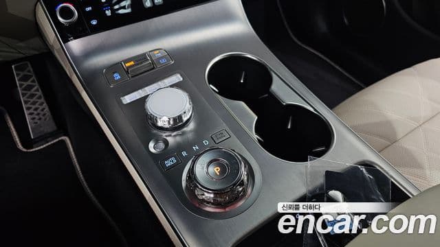 Genesis GV70, 2025 9