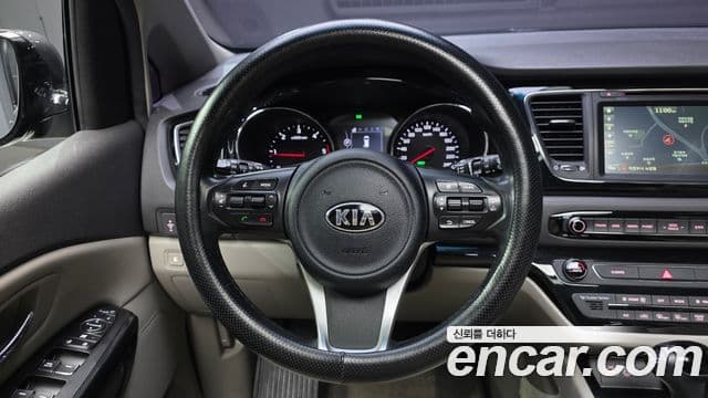 Kia All New Carnival Prestige, 2016 13