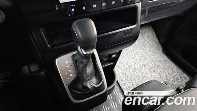 Hyundai The / новый New Staria Modern, 2025 9