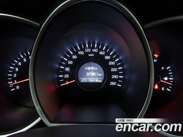 Kia The / новый New K5 Deluxe, 2015 8