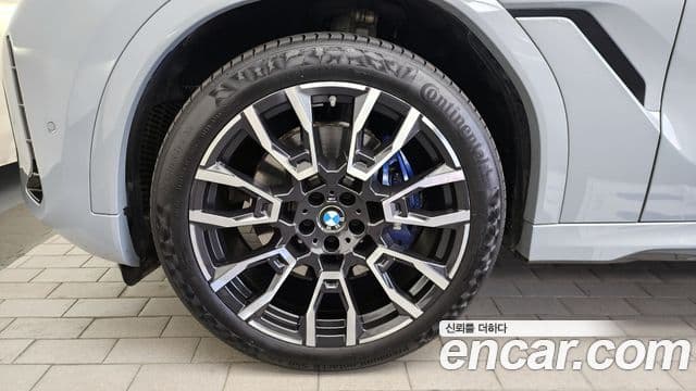 BMW X6 (G06) xDrive40i M Sport, 2025 все фото