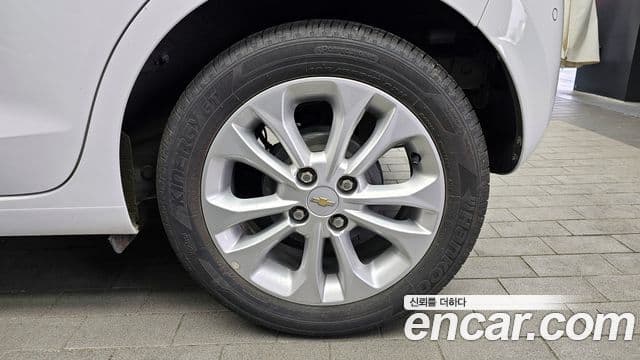 Chevrolet(GM대우) The / новый New Spark Premier, 2022 все фото