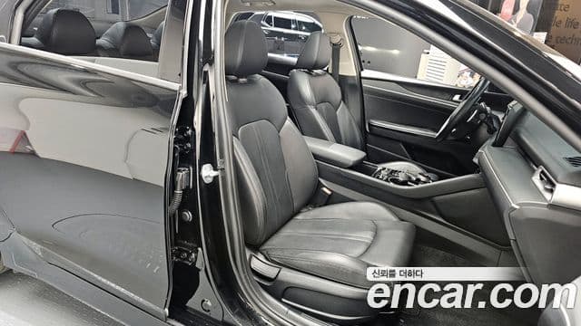 Kia K5 3세대 Prestige, 2023 12