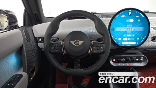 Mini Cooper Электрический (Electric) 4세대 SE favored, 2024 13