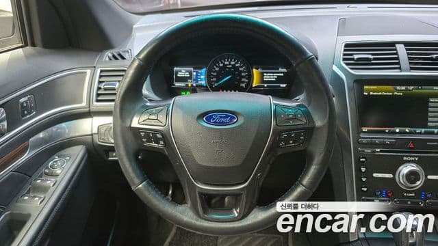Ford Explorer 5세대, 2016 14