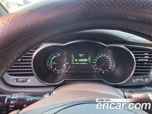 Kia K5 гибрид Noblesse, 2012 7