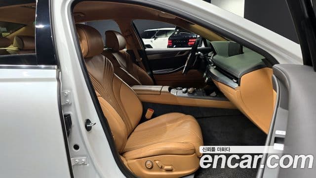 Genesis G80 (RG3) бензин 2.5 турбо 2WD, 2022 10