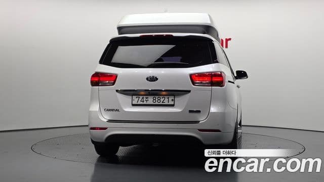 Kia All New Carnival Prestige, 2017 4