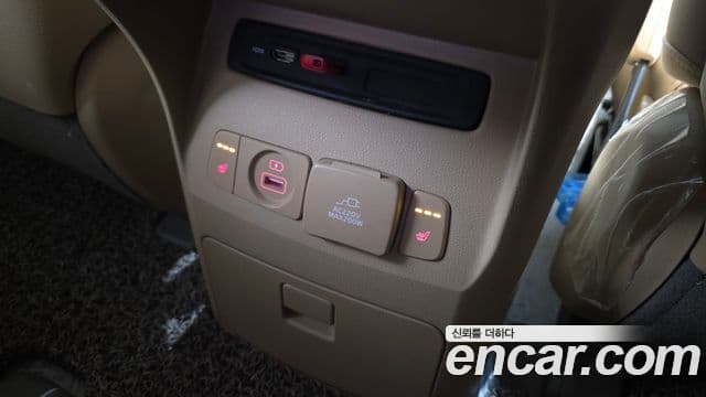 Kia All New Carnival Prestige, 2017 18