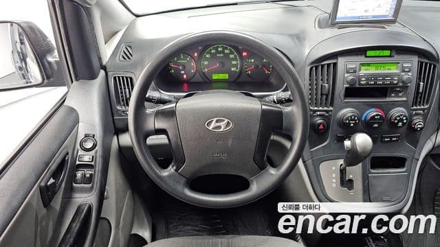 Hyundai Grand Starex CVX Deluxe, 2016 13