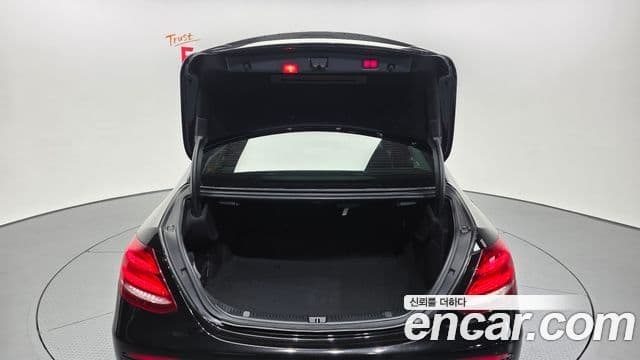 Mercedes-Benz E-класс W213 Avantgarde, 2020 20