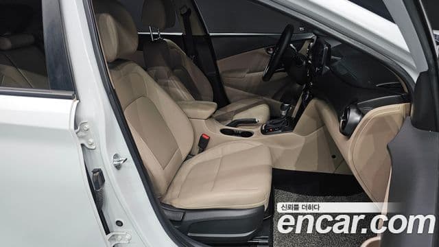 Hyundai Kona Modern Art, 2018 10