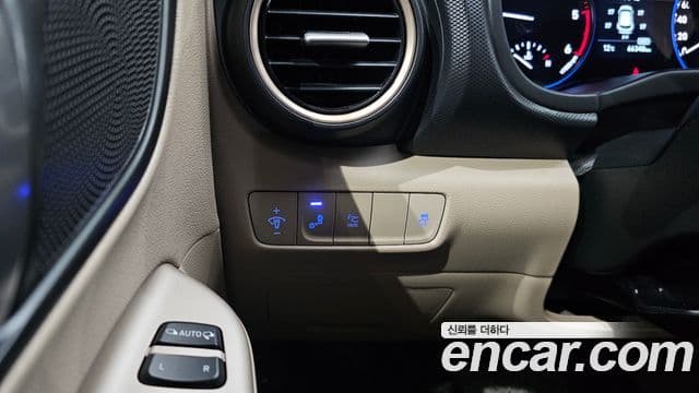 Hyundai Kona Modern Art, 2018 17