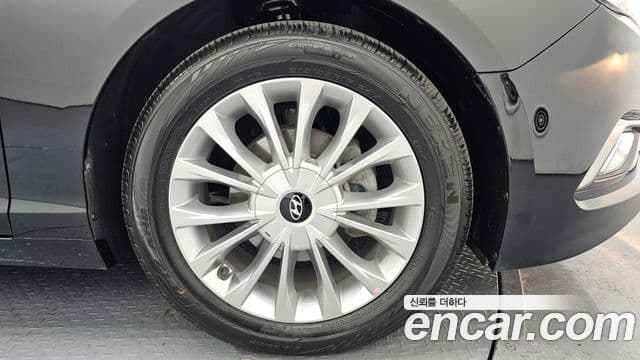 Hyundai LF Sonata 2.0 Smart, 2016 все фото