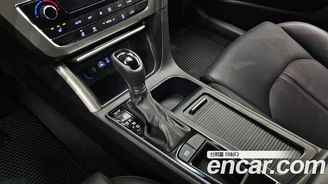 Hyundai LF Sonata 2.0 Smart, 2016 9