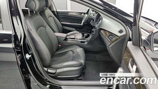 Hyundai LF Sonata 2.0 Smart, 2016 13