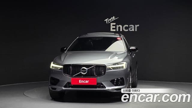 Volvo XC60 2세대 T8 R-Design, 2021 3
