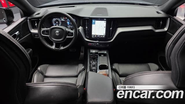 Volvo XC60 2세대 T8 R-Design, 2021 7