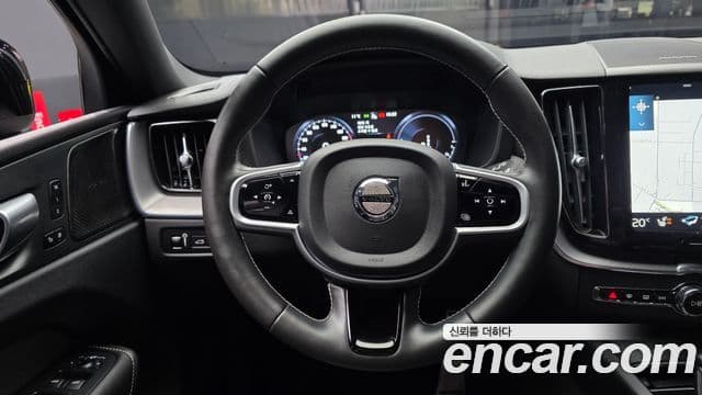Volvo XC60 2세대 T8 R-Design, 2021 13