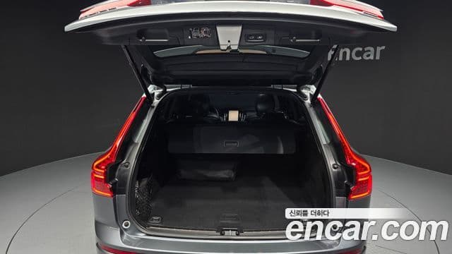 Volvo XC60 2세대 T8 R-Design, 2021 20