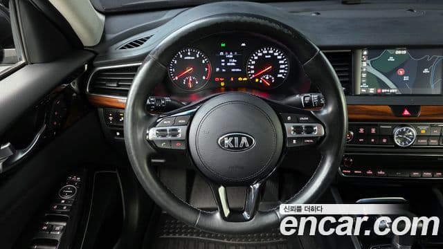 Kia All New K7 3.0 LPI Prestige (арендный автомобиль), 2017 15