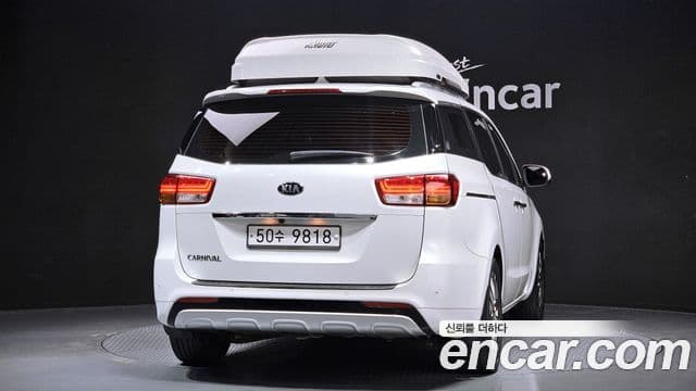 Kia All New Carnival Prestige, 2015 4