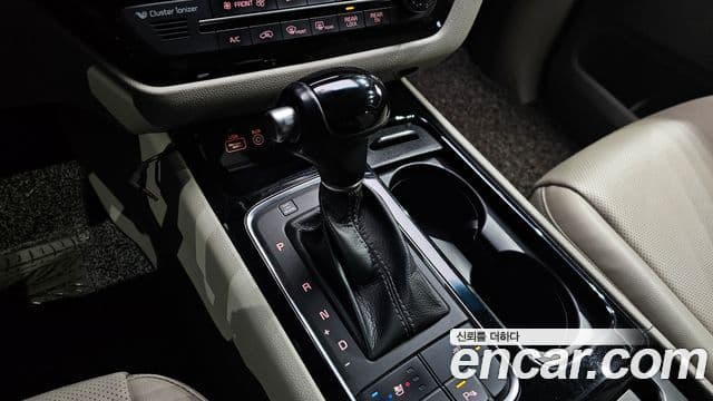 Kia All New Carnival Prestige, 2015 9