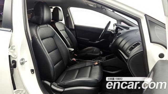 Kia K3 Trendy, 2015 10