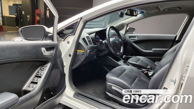 Kia K3 Trendy, 2015 11