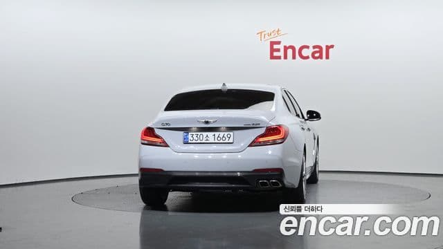 Genesis G70 Elite, 2019 4